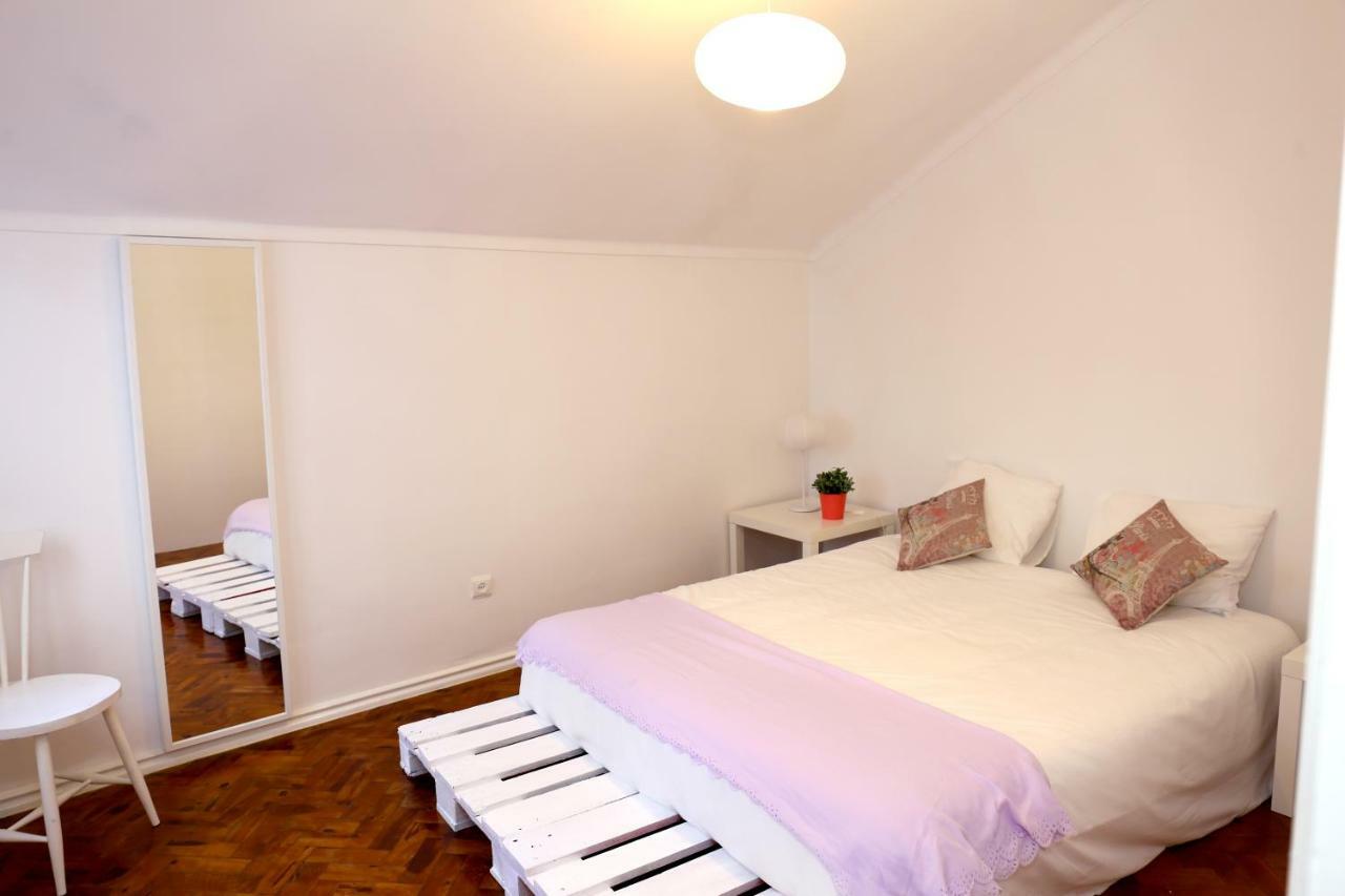 White Cosy Apartment Lisboa Eksteriør billede