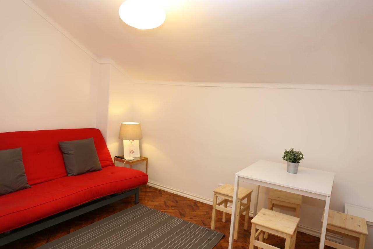 White Cosy Apartment Lisboa Eksteriør billede